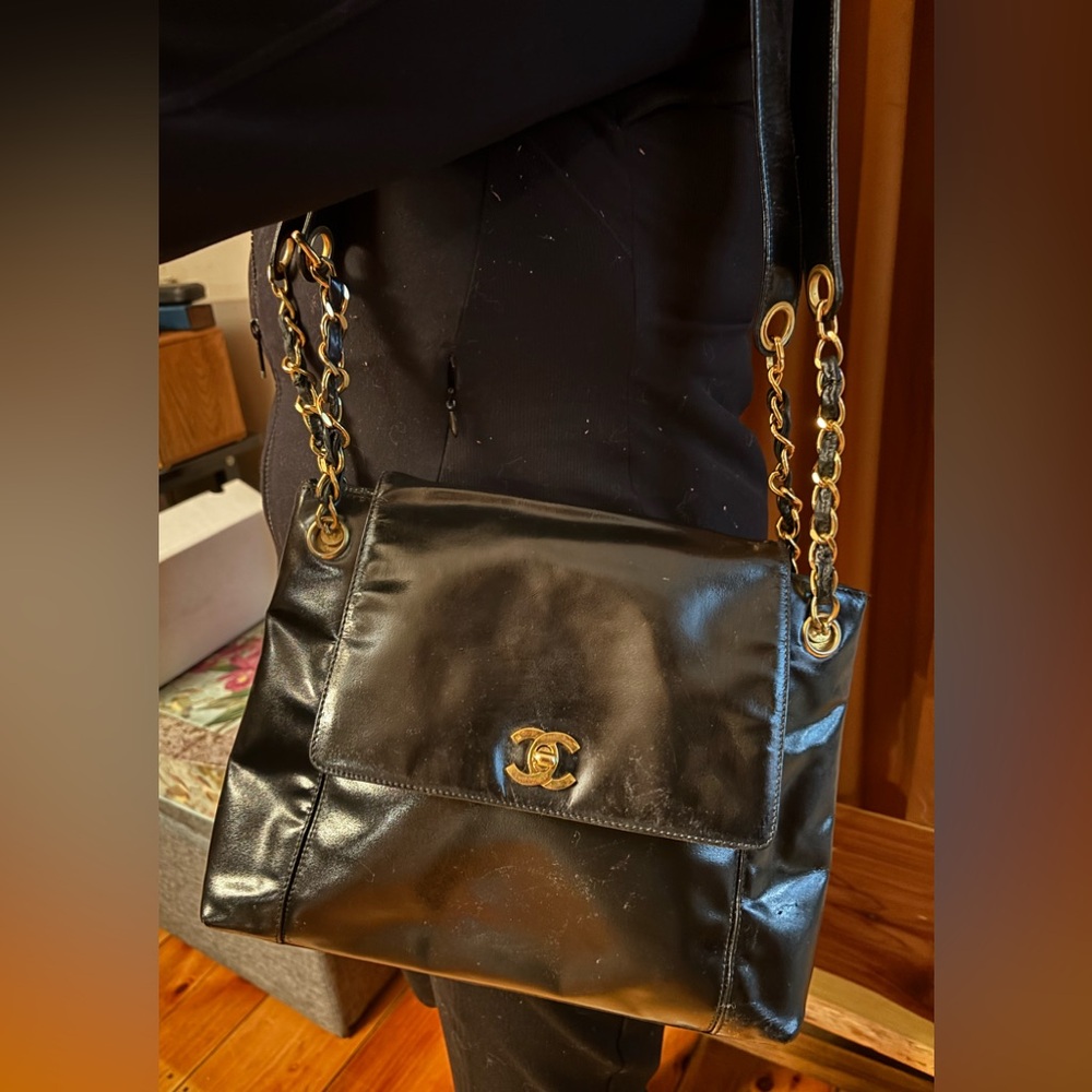 Chanel CC Classic Vintage turn lock gold shoulder bag - Picture 16 of 16